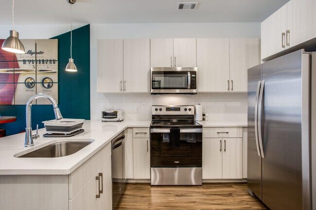 2425 E Riverside Dr unit ID1240264P, Austin, TX 78741 - photo 5