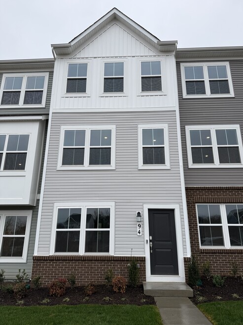 94 Rolling Branch Dr, Ranson, WV 25438 - photo 1