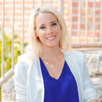 Alexandra Taytelbaum