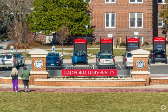 Radford University sits on 112 acres and offers undergraduate and graduate programs.