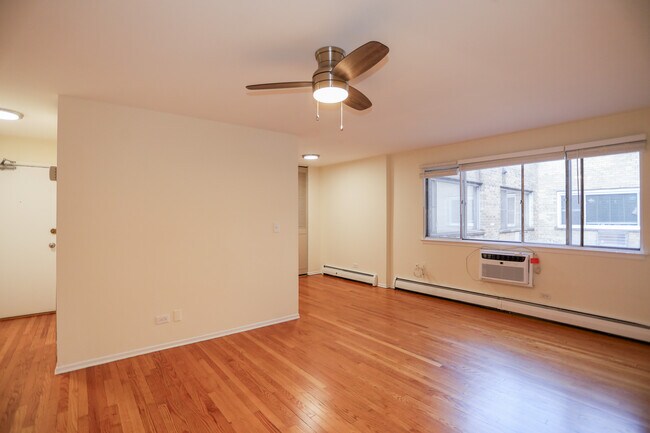 6166 N Winthrop Ave unit 301, Chicago, IL 60660 - photo 6