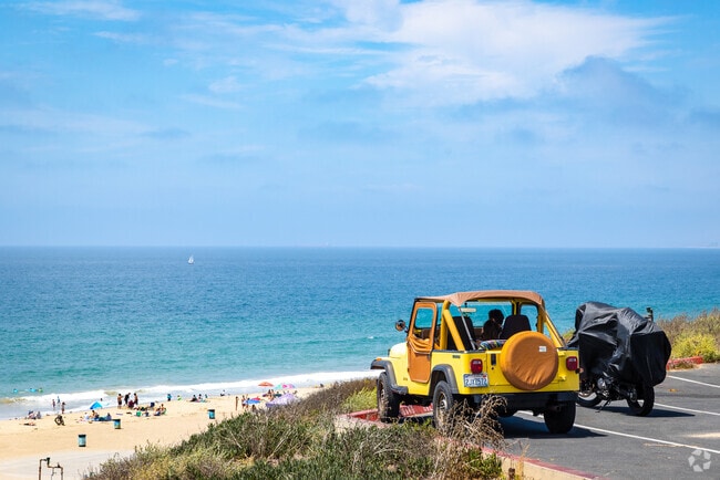 Torrance Beach offers plenty of parking for the Riviera, CA community.