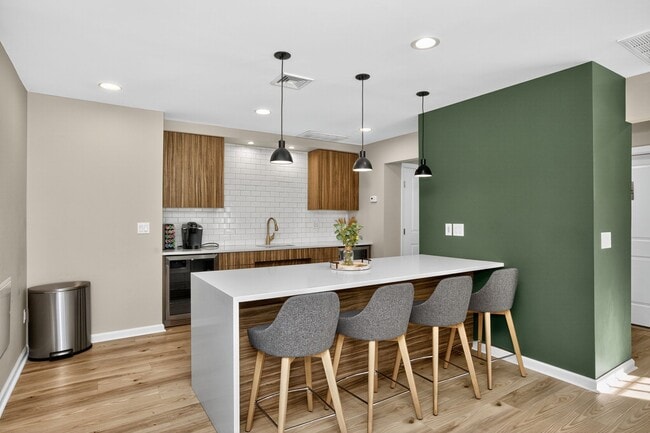 Eagle Rock Apartments at Mohegan Lake, Mohegan Lake, NY 10547 - photo 7