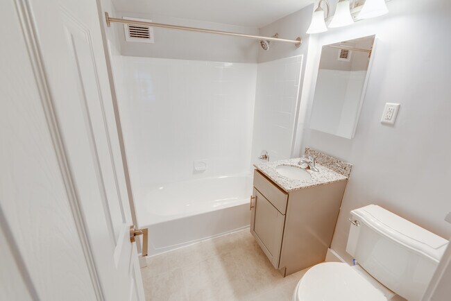 Park Shirlington, Arlington, VA 22206 - photo 7