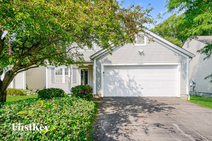 1087 Wexford Green Blvd, Columbus, OH 43228 - photo 1