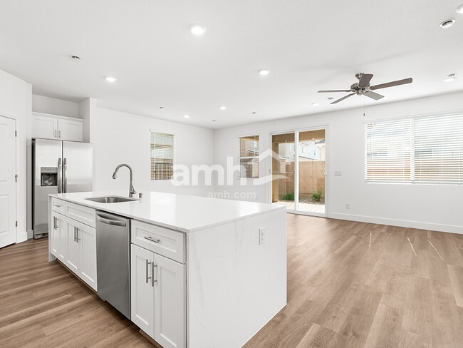 8444 Black Friday Ct, Las Vegas, NV 89113 - photo 7