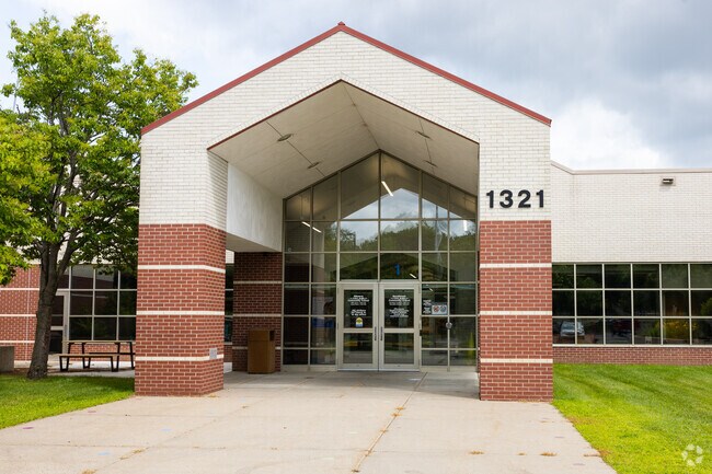 Talahi Community Elementary School serves preschool and grades K-2 with an 'A' diversity grade.