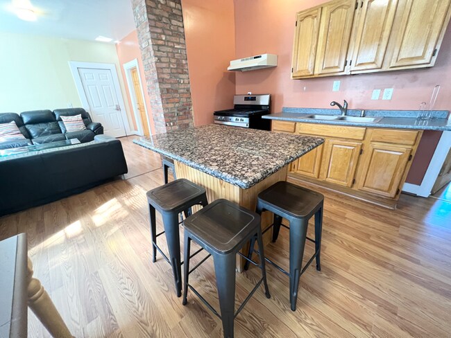 206 California Ave unit 206C-2R, Providence, RI 02905 - photo 5