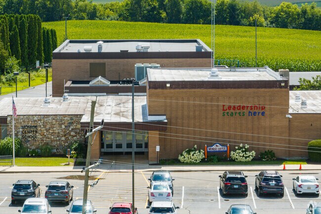 Monroe Center Elementary School