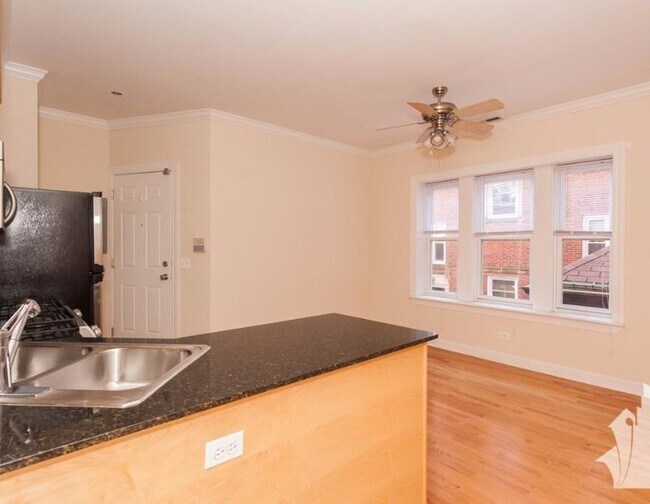 3244 N Clifton Ave unit E1, Chicago, IL 60657 - photo 4