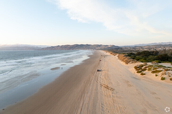 Pismo beach is a quick 30 minute drive from Nipomo.