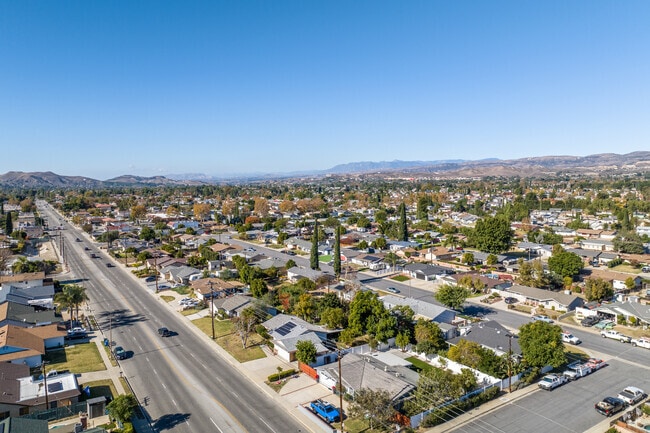 Central Simi Valley is the largest area of Simi Valley.