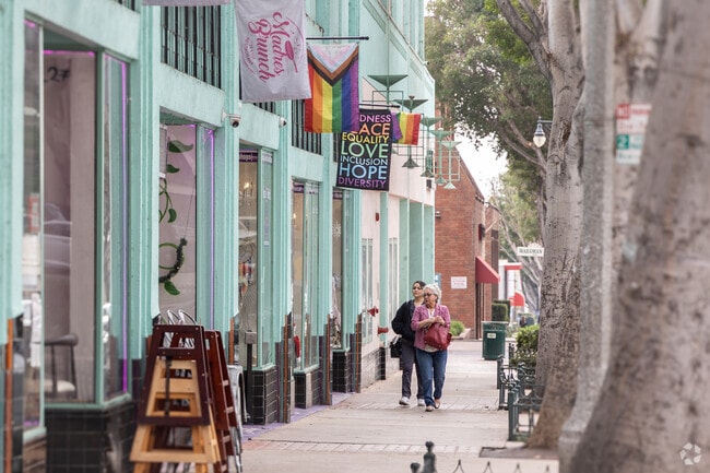 Shopping in Uptown Whittier offers unique boutiques, antique stores, and specialty shops.