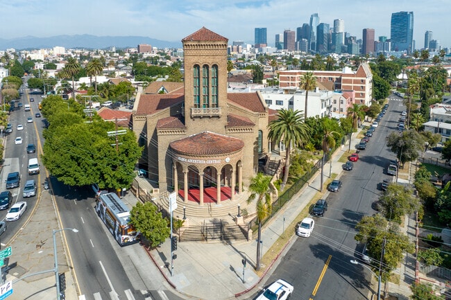 Many churches and organizations are open to the residents of Pico Union in Los Angeles, Ca.