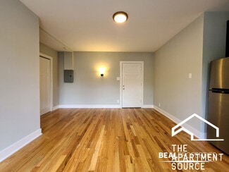 4546 N Damen Ave Unit 201, Chicago, IL 60625
