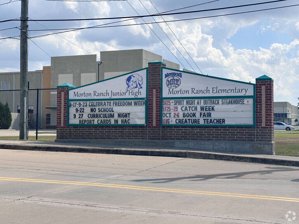 Morton Ranch Junior High School, Rankings & Reviews