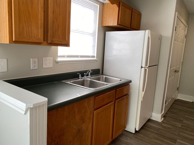 632 Old Humboldt Rd unit A, Jackson, TN 38305 - photo 2