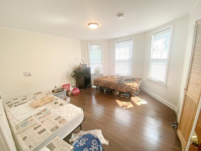 738 Parker St unit 3, Boston, MA 02120 - photo 2