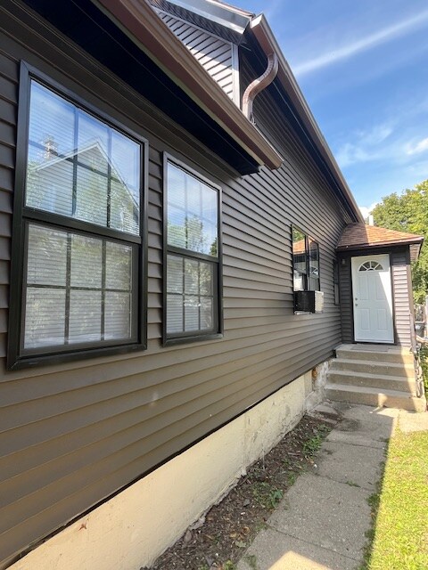 1411 Portland Ave Unit B, Beloit, WI 53511