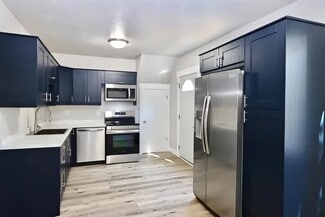 31 S Hickory St, Fond Du Lac, WI 54935
