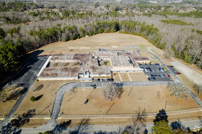 Front overview of John E. Ewing Middle School