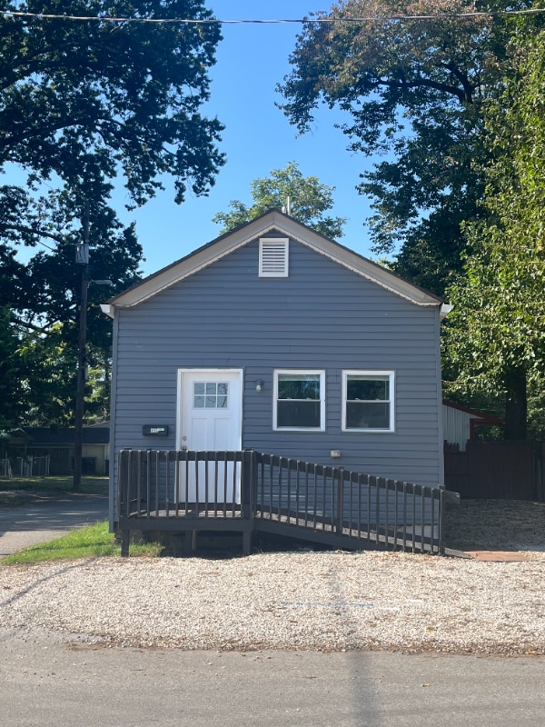 417 E 18th St, New Albany, IN 47150