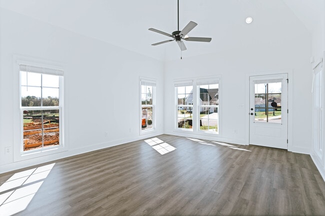 1062 Forest Ln, Opelika, AL 36801 - photo 6