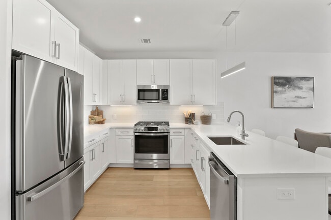 Ocean Gate, Long Branch, NJ 07740 - photo 2