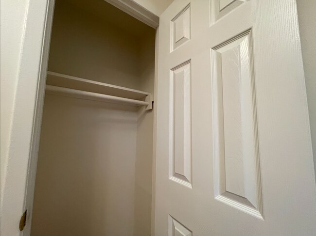 3130 37th St unit 3, Astoria, NY 11103 - photo 4