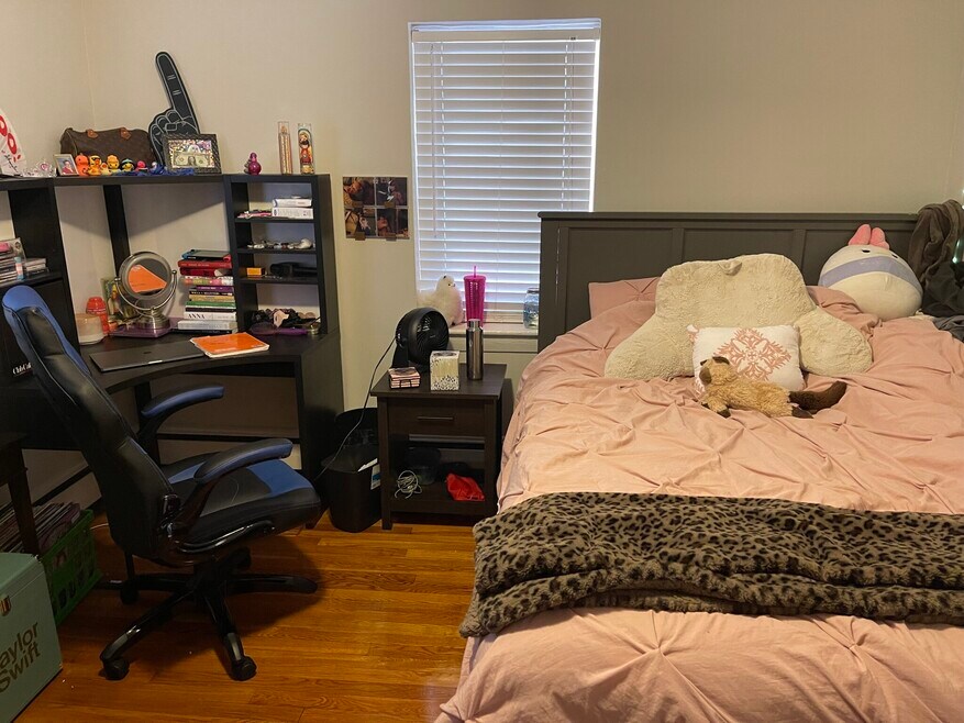 Pictures are representative samples of the advertised unit. In some cases, the actual units you tour