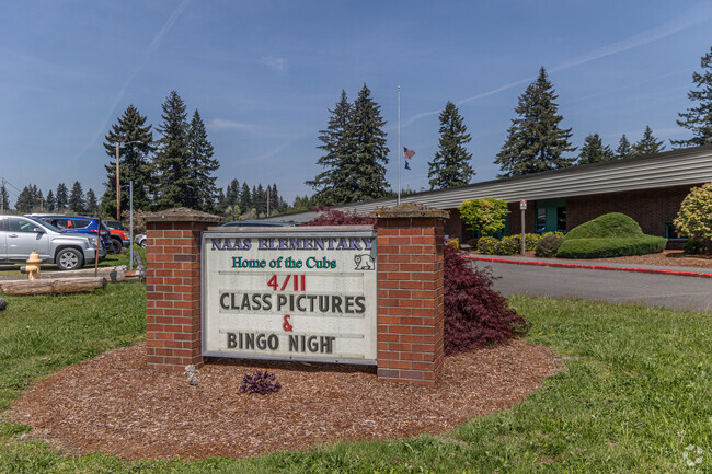 Naas Elementary School is a Public Elementary School in Boring, Boring OR.