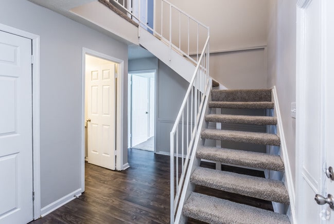 Emerald Square-New, Memphis, TN 38115 - photo 4