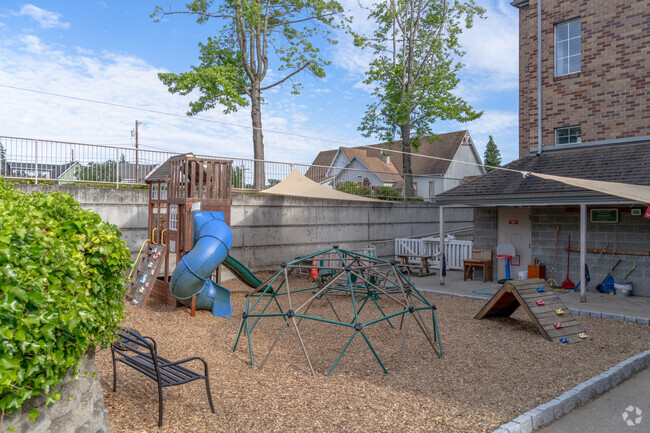 Gardenview Montessori School playgournd