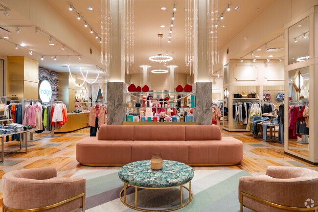 White Oaks is home to a number of shops and boutiques like Indigo.