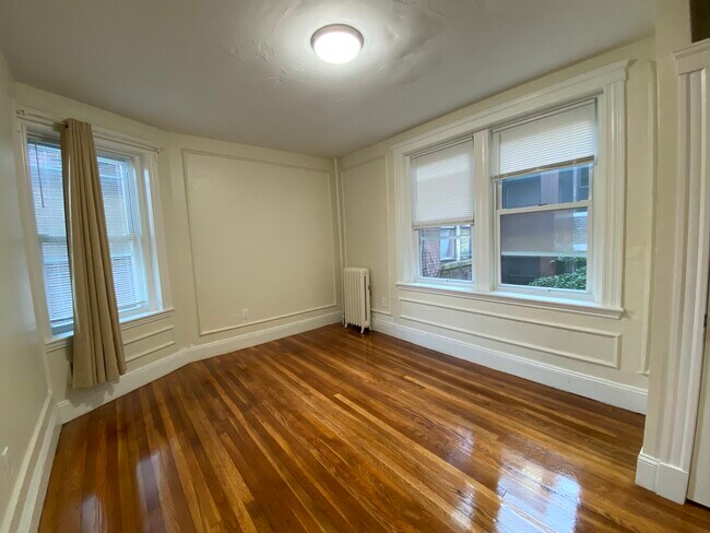 15 James St unit 4, Brookline, MA 02446 - photo 4