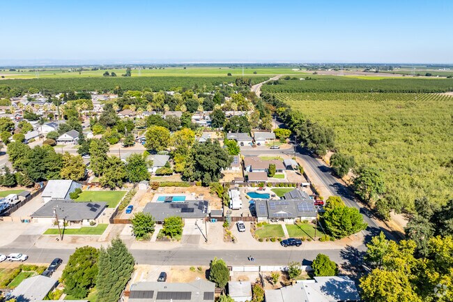 Sutter lies a few miles west of Yuba City with a quiet, rural vibe.