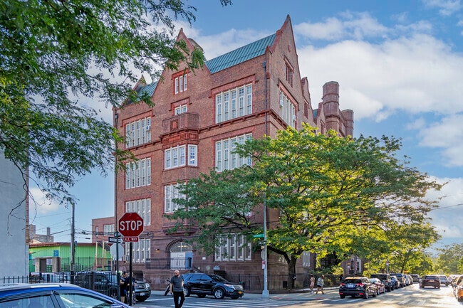 Ps 24 Spuyten Duyvil is ranked #100 in New York Elementary Schools.