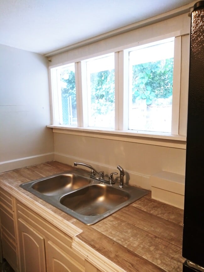 7107 Arlet Dr unit 2, Jacksonville, FL 32211 - photo 4