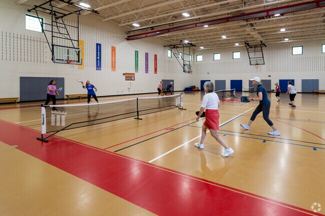 The South portland recreation Complex is near Cash Corner.