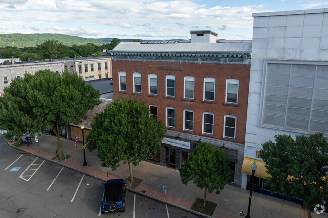 Greenfield Commonwealth Virtual School is located in Greenfield, MA.