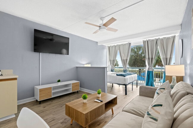 1402 N Ocean Blvd, Myrtle Beach, SC 29577 - photo 3