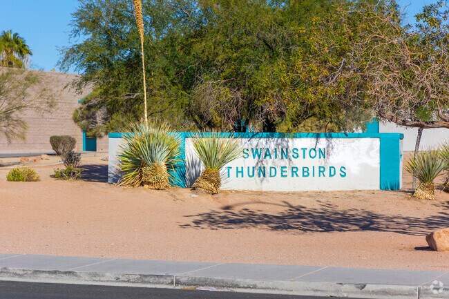 Theron L Swainston Middle School Photo 4