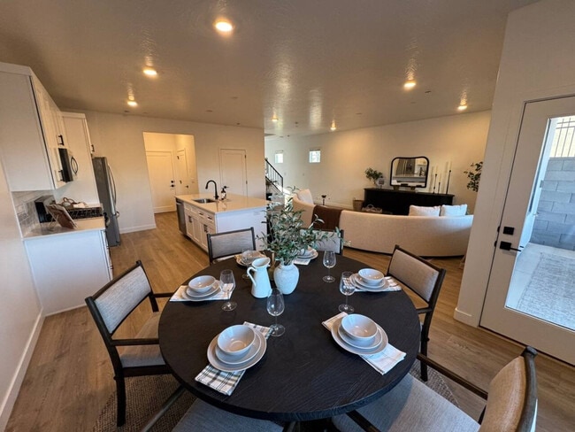 1702 Ripple Rock Dr unit ID1373715P, Washington, UT 84780 - photo 3