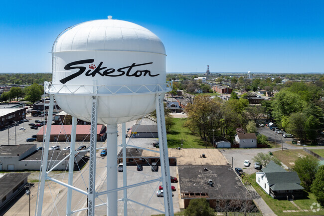 Nestled in Missouri's Bootheel, Sikeston weaves tradition into every new opportunity.