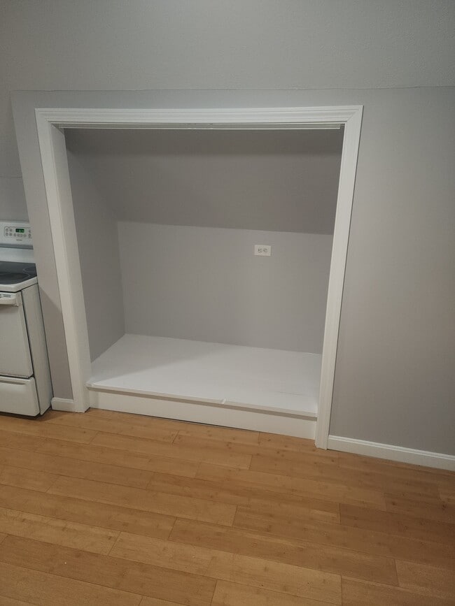 14 Summer St unit 2, Biddeford, ME 04005 - photo 3