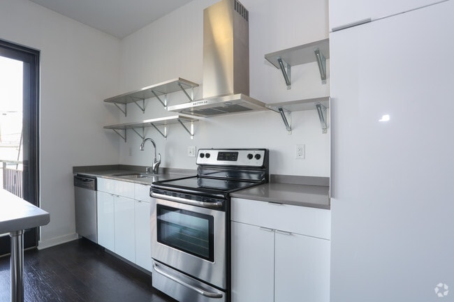 Dwell Bay View, Milwaukee, WI 53207 - photo 5