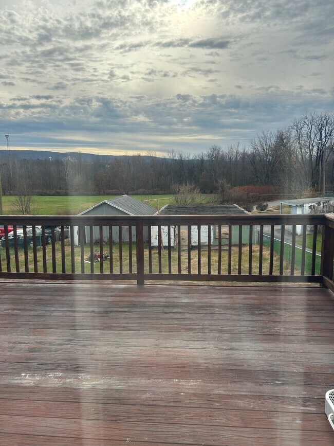 63 Miner St unit 63 miner, Hudson, PA 18705 - photo 3