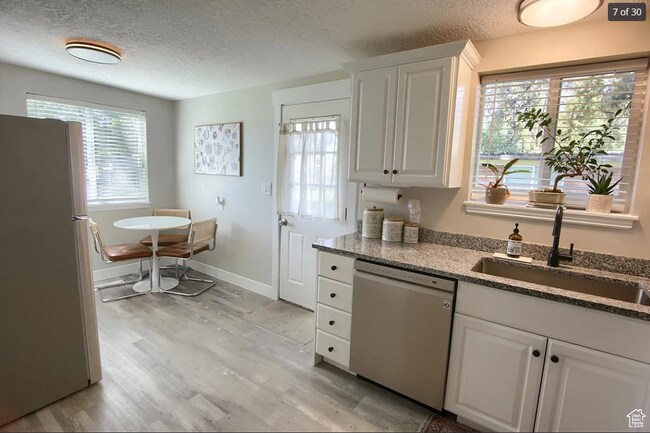 2672 W 5750 S, Roy, UT 84067 - photo 7