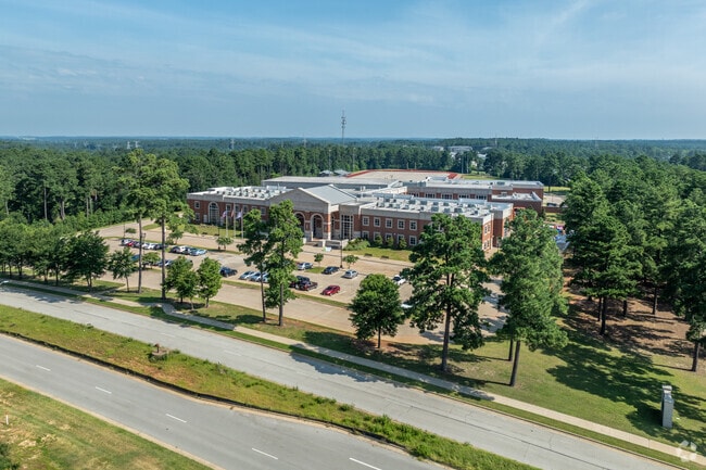 The motto at Three Lakes Middle School in Tyler, TX, is Learning Today, Leading Tomorrow.