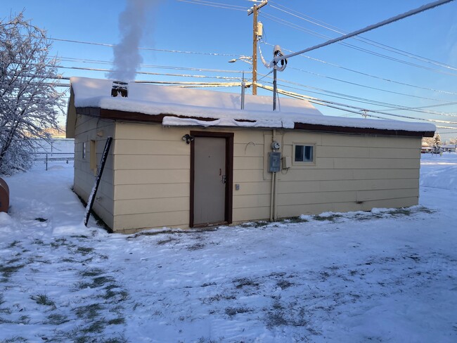 1133 19th Ave, Fairbanks, AK 99701 - photo 3